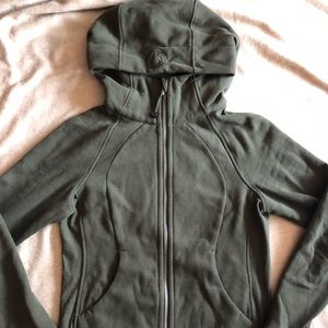Lululemon Scuba Hoodie light cotton fleece. Sz 6